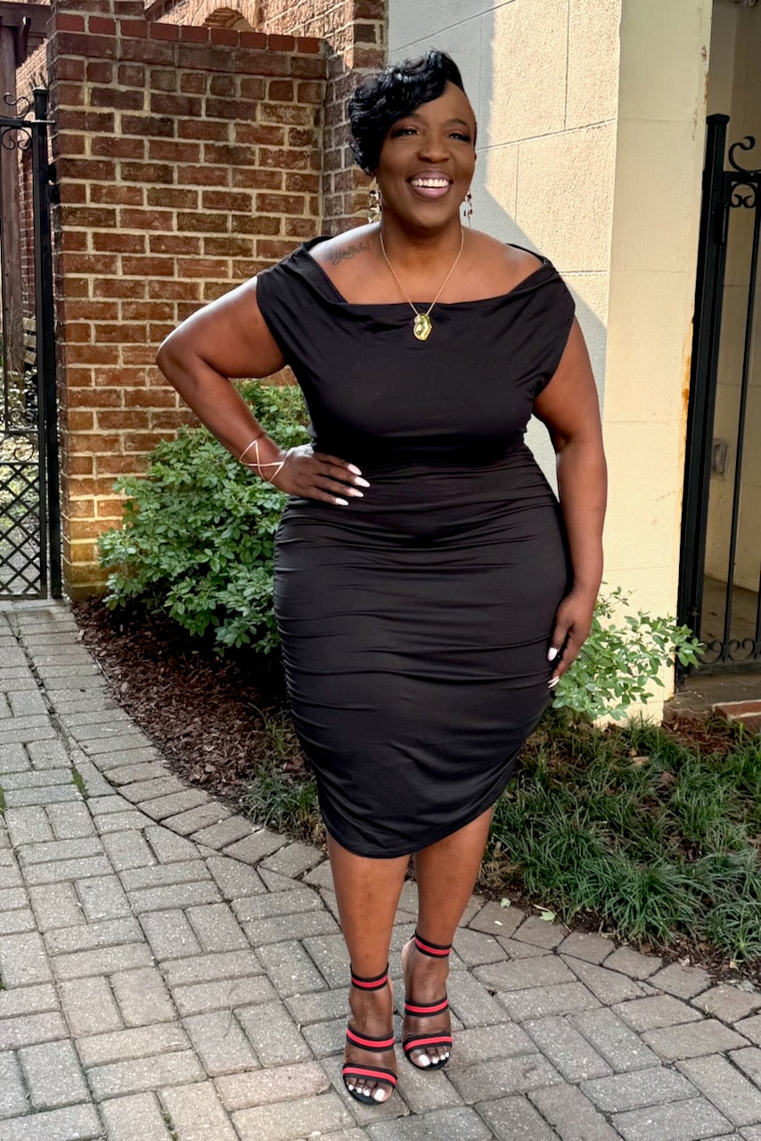 Curvy Side Ruched Off Shoulder Mini Dress -Black- FINAL SALE